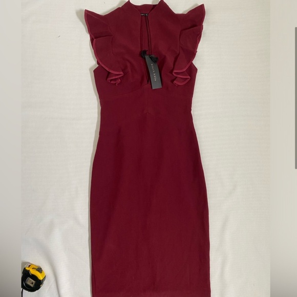 🎉HOST PICK✨Black Halo Wine Keyhole Slit Ruffle Sleeve Eva dress cocktail midi - Picture 5 of 11